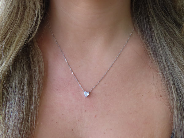 'SINGLE CRYSTAL HEART NECKLACE'