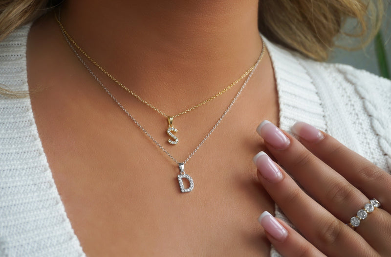‘CLASSIC INITIAL NECKLACE'