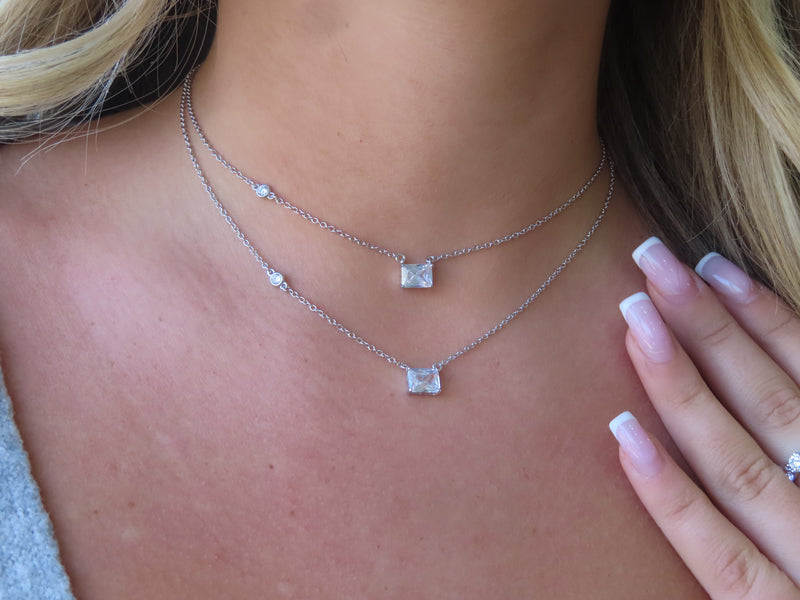 'FLOATING CRYSTAL CHOKER NECKLACE'